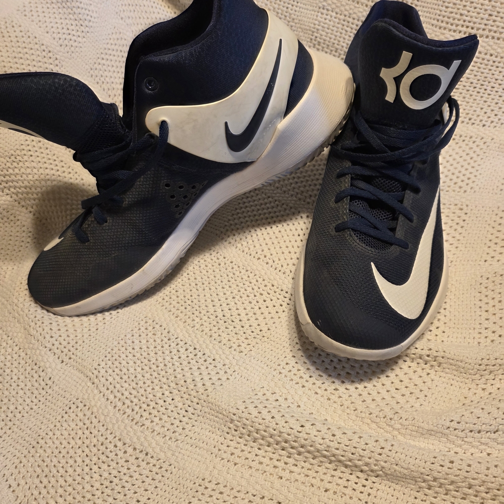 Nike KD Trey5 (35) Navy and White Basketball Shoes
